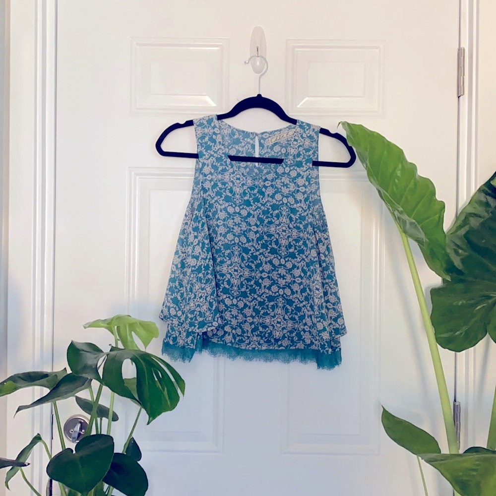 Blue top